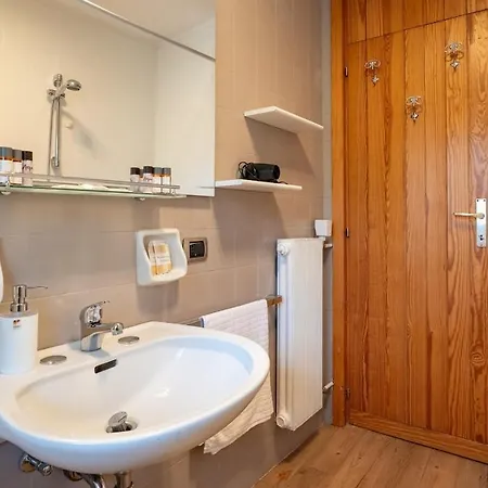 Mcx Vacation - Elsa Mountain Lodge, Ski-in-out Experience Just 200 Meters From Cielo Alto Lift In Cervinia * Breuil-Cervinia