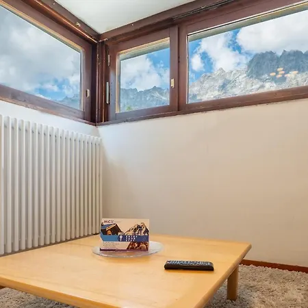Apartment Mcx Vacation - Elsa Mountain Lodge, Ski-in-out Experience Just 200 Meters From Cielo Alto Lift In Cervinia *