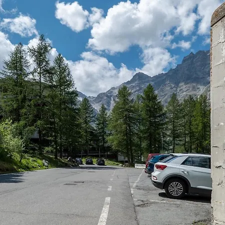 Mcx Vacation - Elsa Mountain Lodge, Ski-in-out Experience Just 200 Meters From Cielo Alto Lift In Cervinia Apartment